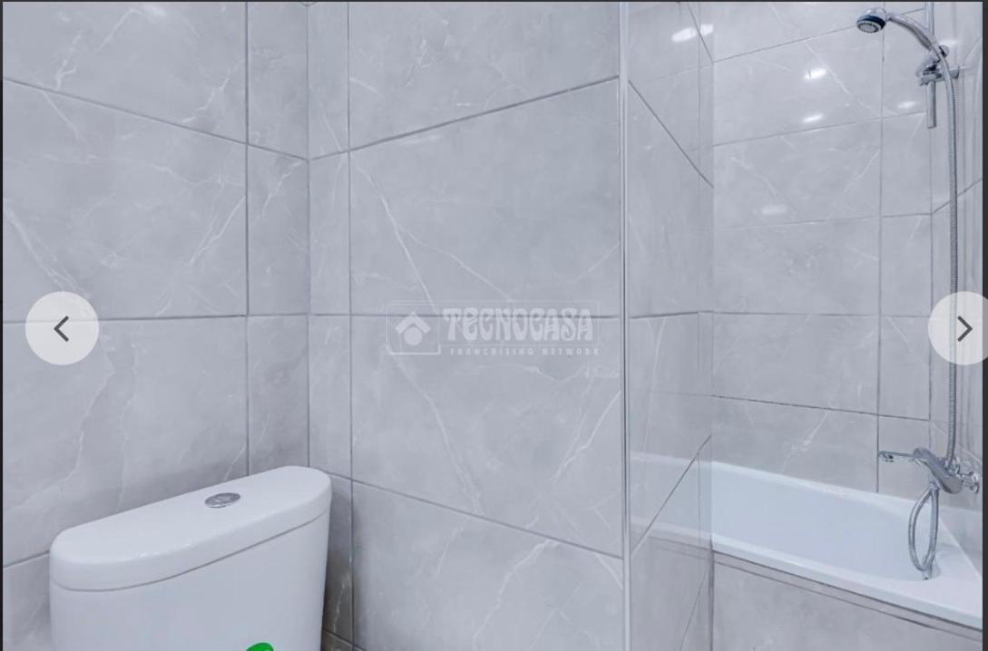 Queen Apartments Santa Coloma de Gramanet Екстериор снимка
