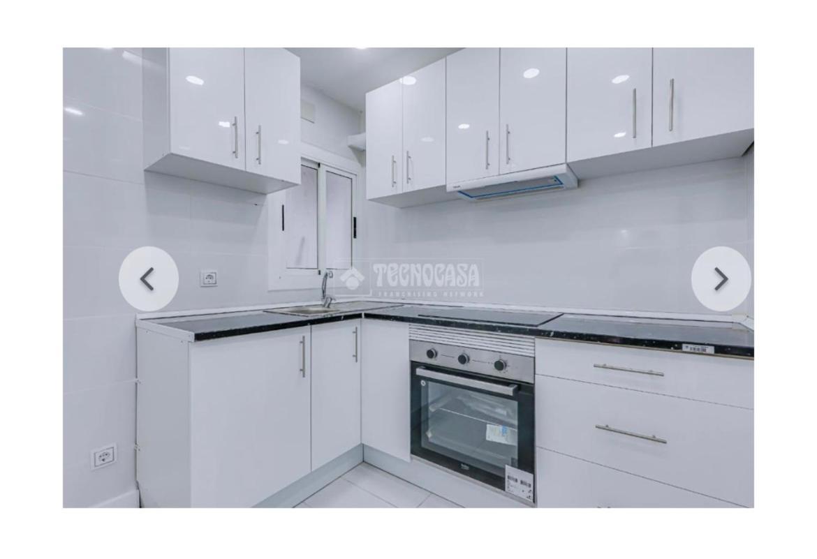 Queen Apartments Santa Coloma de Gramanet Екстериор снимка