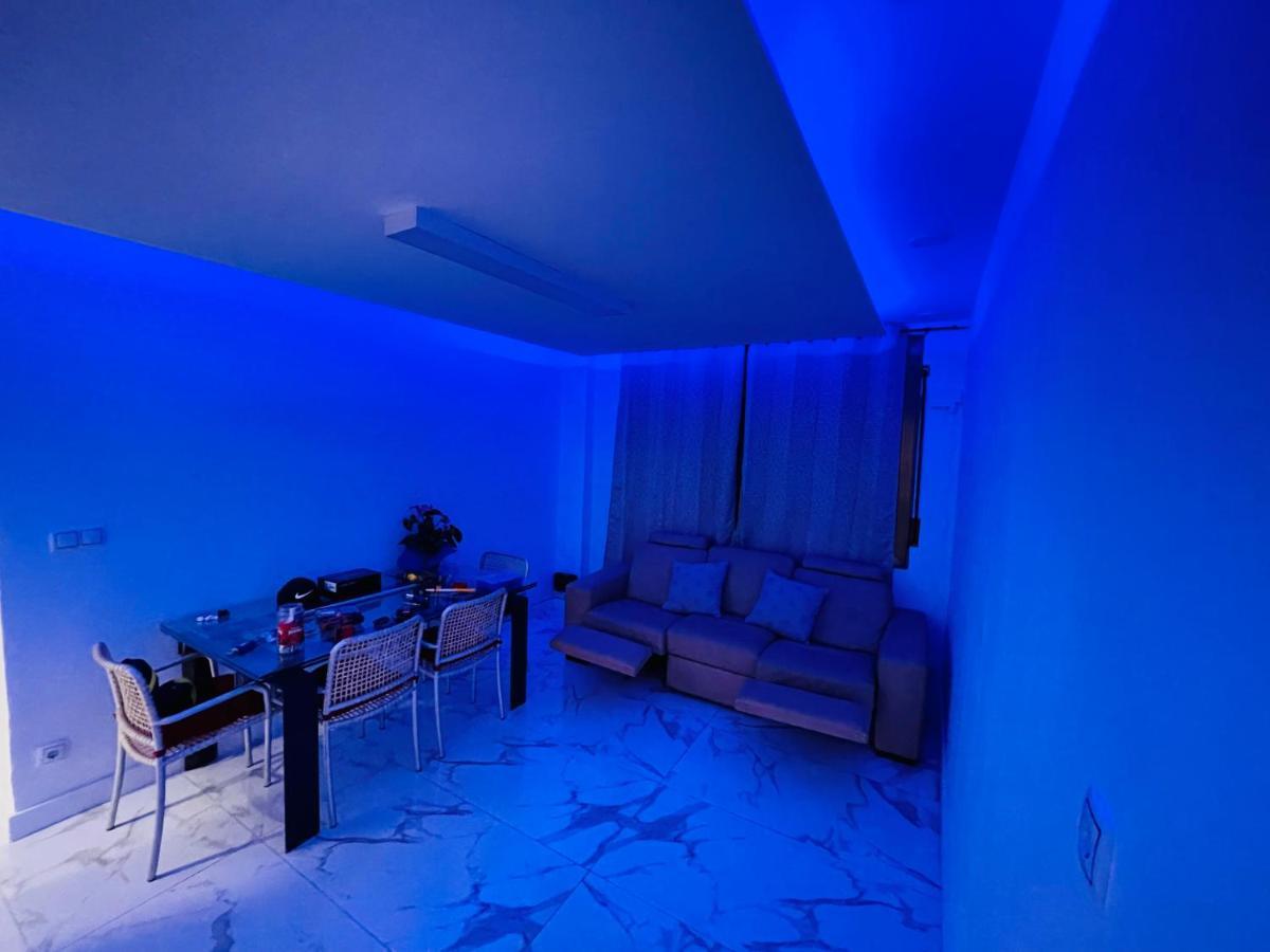 Queen Apartments Santa Coloma de Gramanet Екстериор снимка